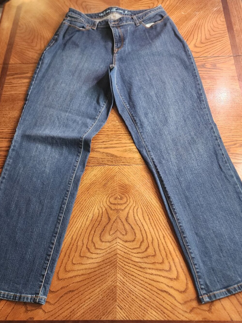 L.L.Bean Favorite Fit Curvy Straight Blue Denim Jeans Size 16 Stretch